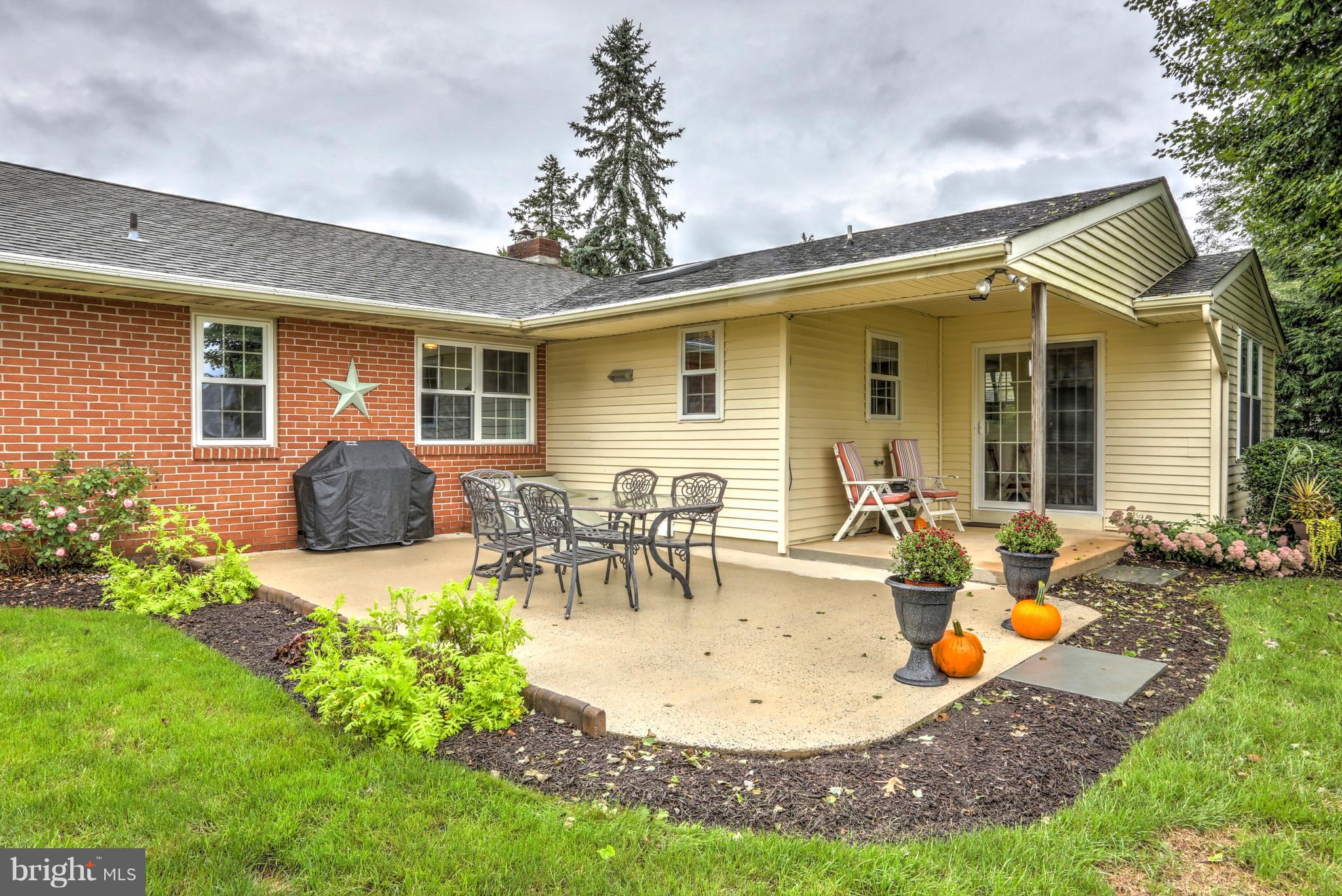 1718 Pioneer Road Lancaster, PA 17602 - Photo 10 of 46 Gallery Image 10
