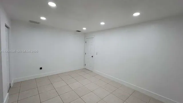 $1,800 | 4722 Northwest 192nd Terrace, Unit 1, Miami Gardens, FL 33055