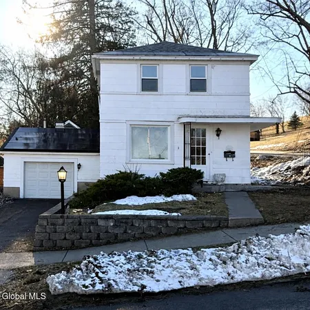 $149,999 | 27 North Mc Nab Avenue, Gloversville, NY 12078