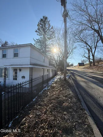$149,999 | 27 North Mc Nab Avenue, Gloversville, NY 12078