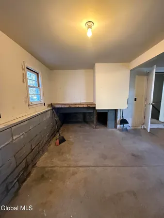 $149,999 | 27 North Mc Nab Avenue, Gloversville, NY 12078