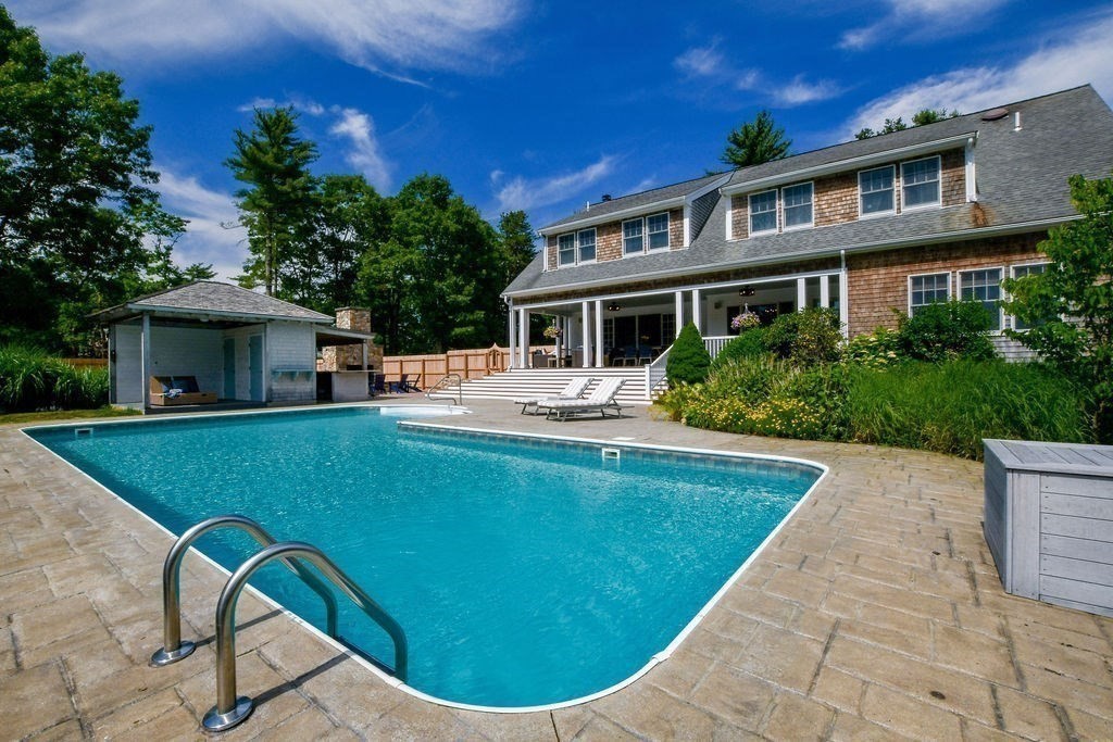 2 Teel Street Marion, MA 02738 - Photo 2 of 39 Gallery Image 2