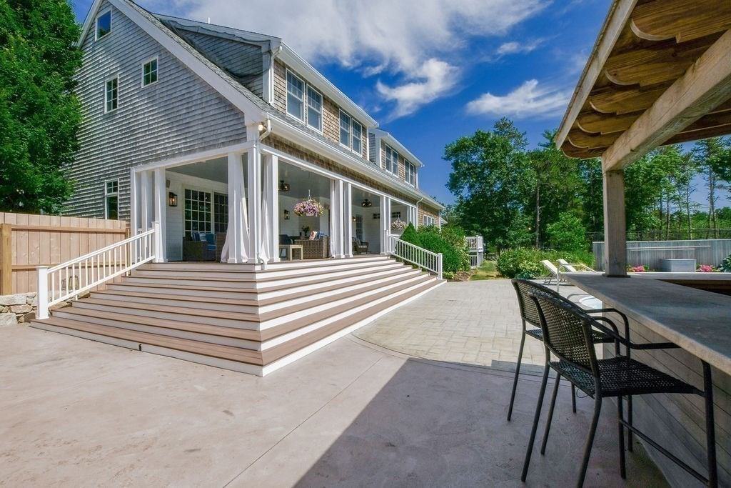 2 Teel Street Marion, MA 02738 - Photo 4 of 39 Gallery Image 4