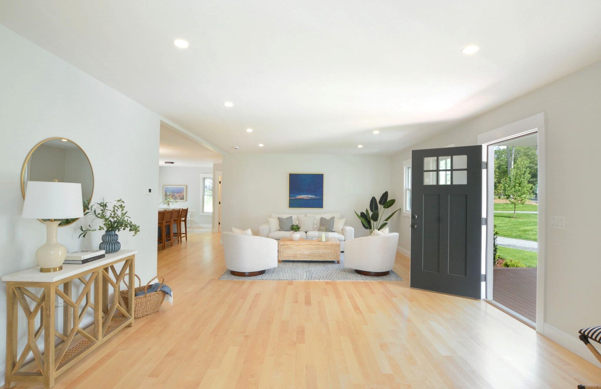 73 Tern Lane Centerville, MA 02632 - Photo 11 of 43 Living Room