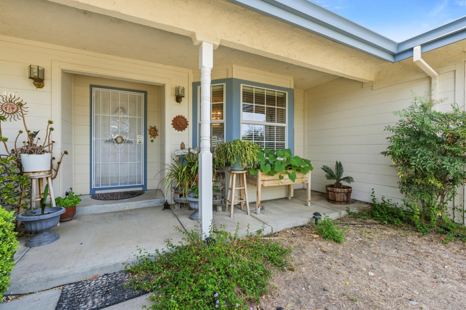 401 Oak Ridge Court Valley Springs, CA 95252 - Photo 4 of 67