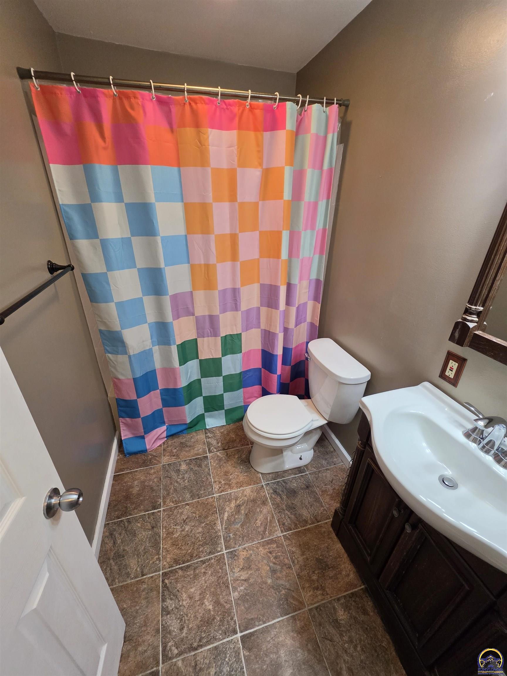 4632 Northwest 35th Street Topeka, KS 66618 - Photo 9 of 14