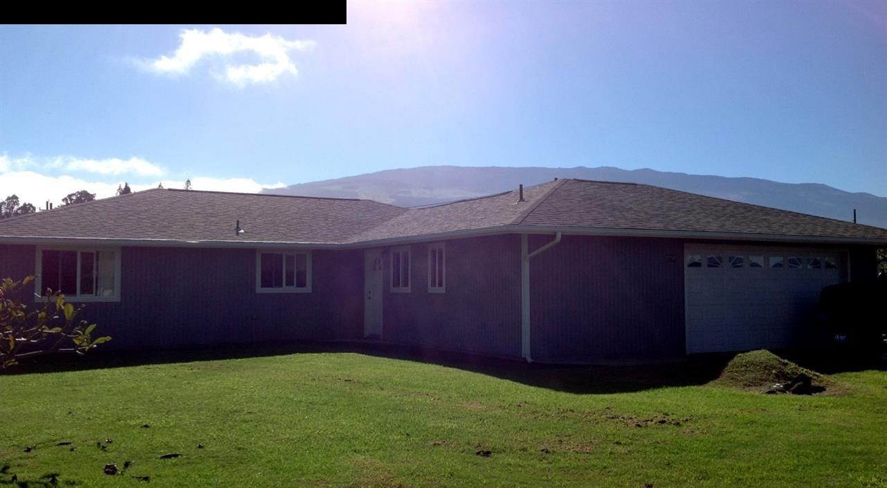 2750 Kokomo Road Haiku, HI 96708 - Photo 23 of 30 a view of outdoor space yard and garage