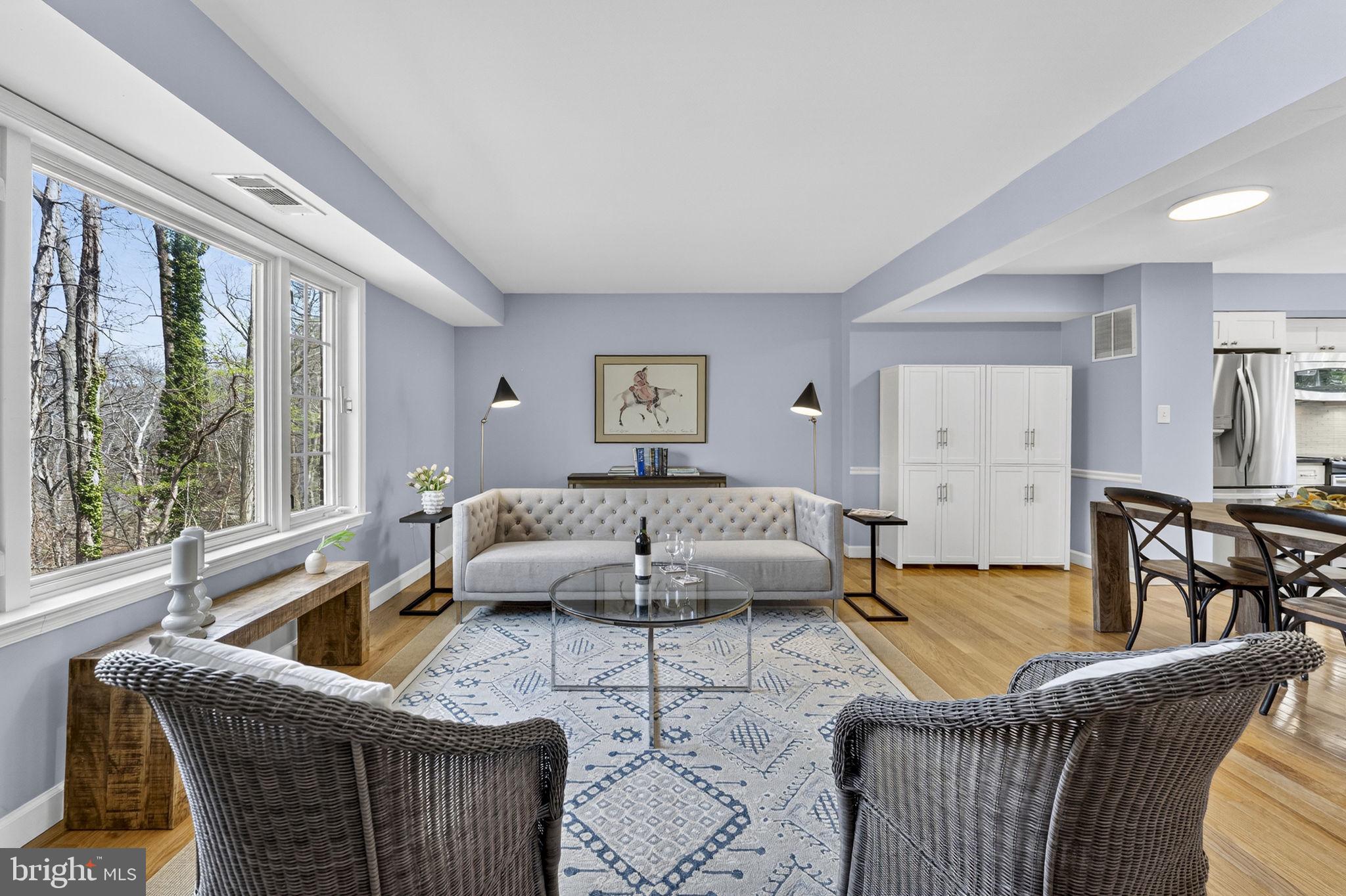 6501 Orono Court Springfield, VA 22152 - Photo 14 of 47 Large Living Room