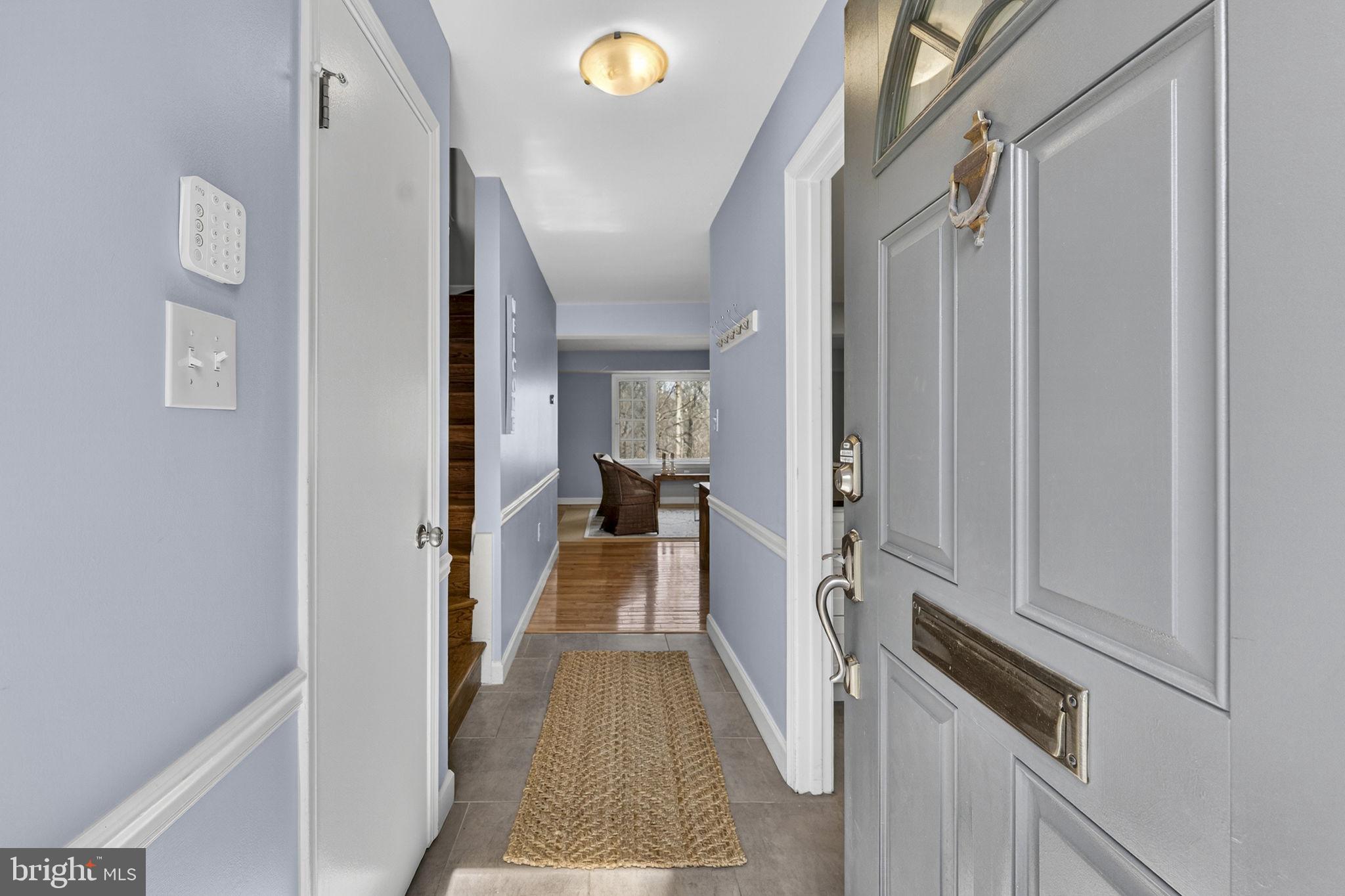 6501 Orono Court Springfield, VA 22152 - Photo 4 of 47 Entry