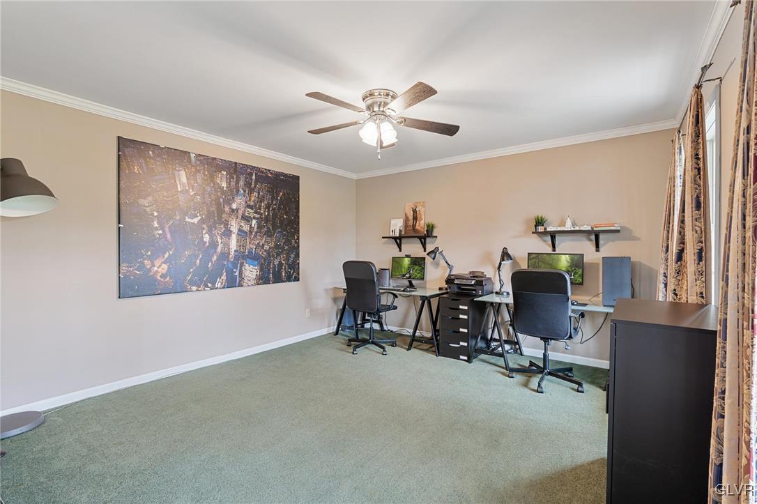 180 West Butternut Road Hellertown, PA 18055 - Photo 33 of 50 a view of a livingroom with workspace