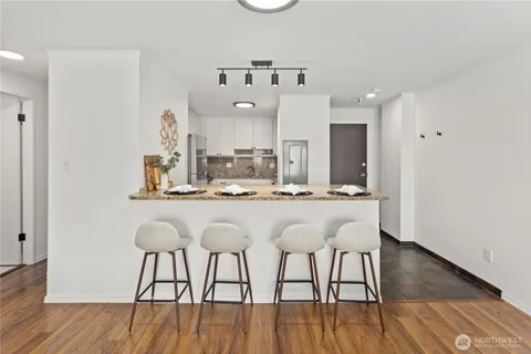 $425,000 | 1300 University Street, Unit 2G, Seattle, WA 98101