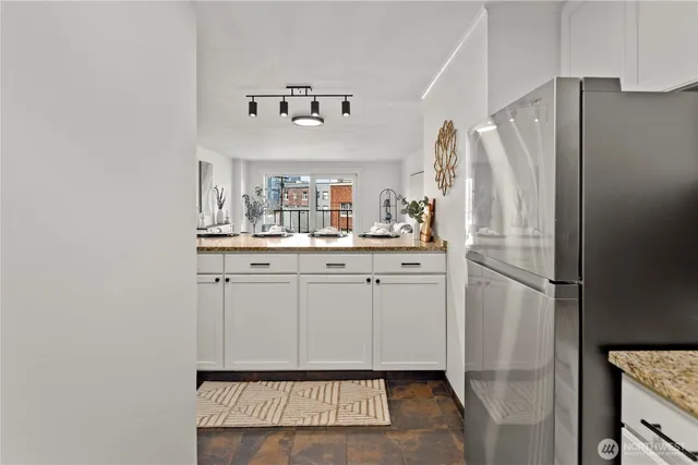 $425,000 | 1300 University Street, Unit 2G, Seattle, WA 98101