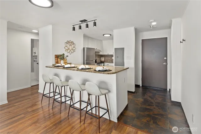 $425,000 | 1300 University Street, Unit 2G, Seattle, WA 98101