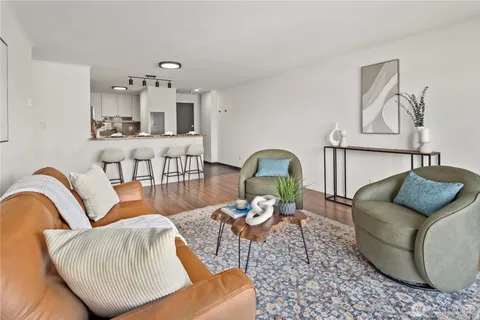 $425,000 | 1300 University Street, Unit 2G, Seattle, WA 98101