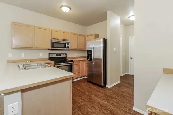 $2,000 | 18519 101st Avenue East, Unit 1, Puyallup, WA 98375