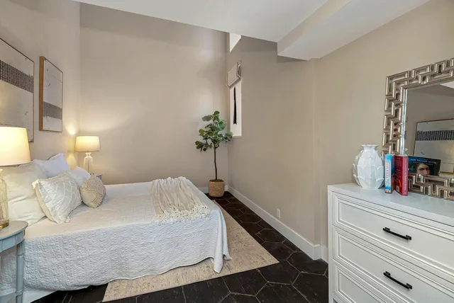 $383,000 | 270 East Highland Avenue, Unit 437, Milwaukee, WI 53202