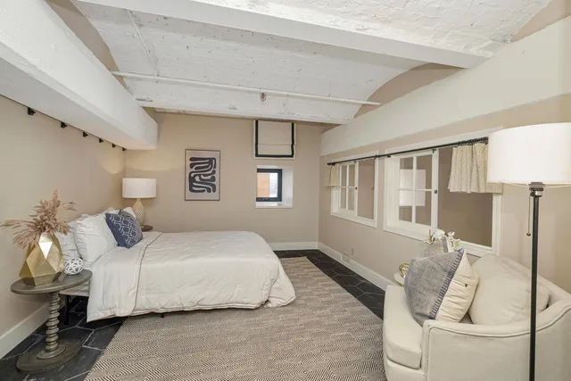 $383,000 | 270 East Highland Avenue, Unit 437, Milwaukee, WI 53202