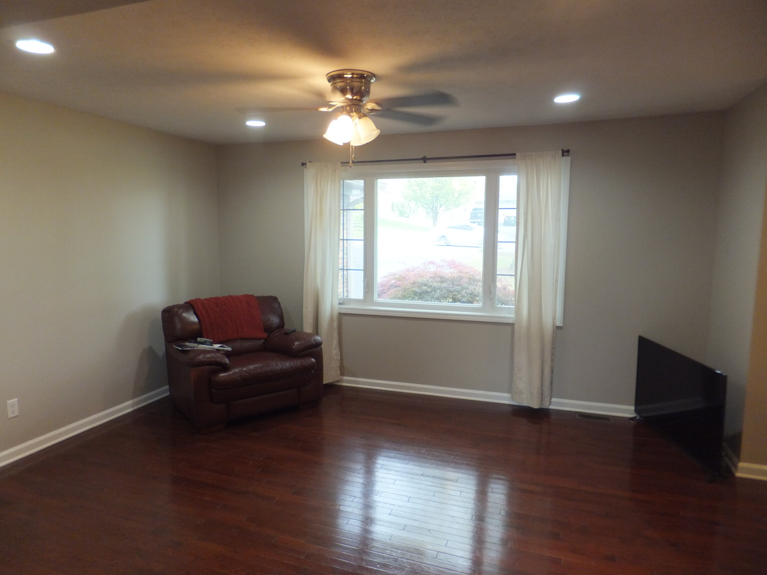 151 Griffin Road Indianapolis, IN 46227 - Photo 4 of 14 Gallery Image 4