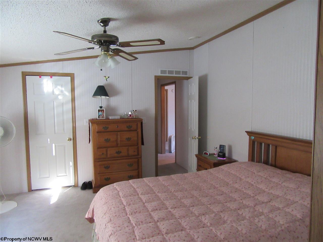 1908 Pleasant Valley Road Fairmont, WV 26554 - Photo 8 of 15 Gallery Image 8