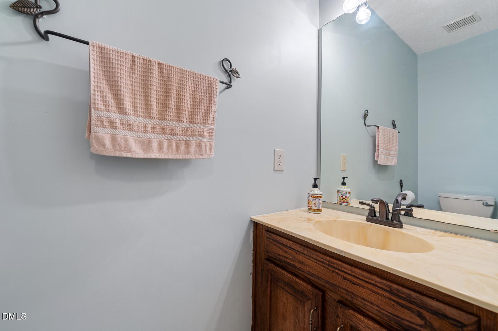 314 Hunters Crossing Cary, NC 27518 - Photo 10 of 23 3