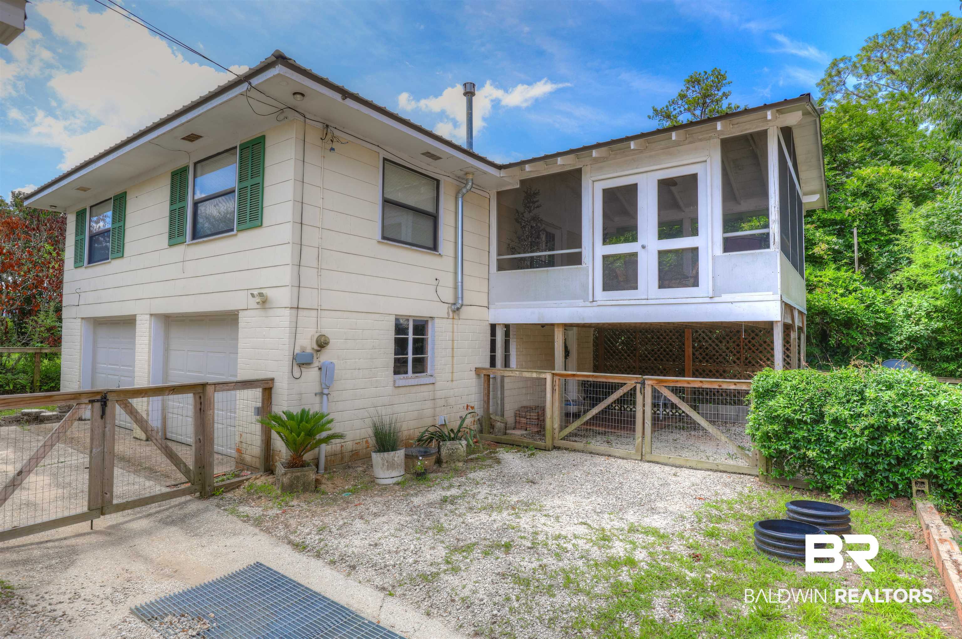 8 White Avenue Fairhope, AL 36532 - Photo 26 of 39 Garage Apartment