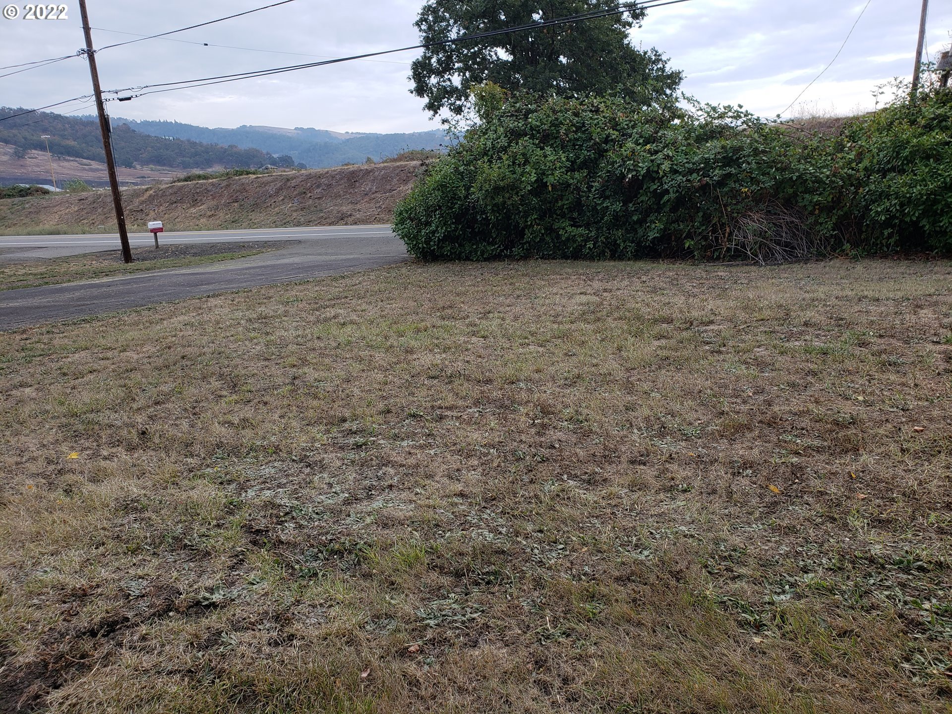 3532 Carnes Road Roseburg, OR 97471 - Photo 5 of 9 Gallery Image 5