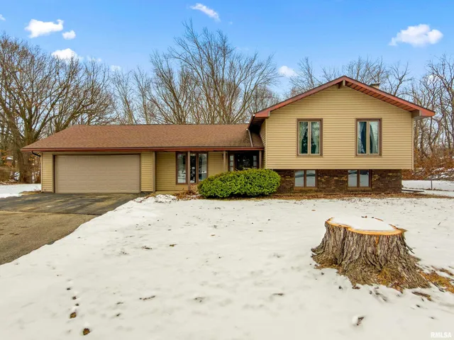 $229,900 | 5535 Sioux Trail South, Peoria, IL 61607