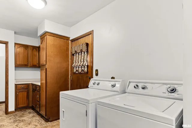 $229,900 | 5535 Sioux Trail South, Peoria, IL 61607