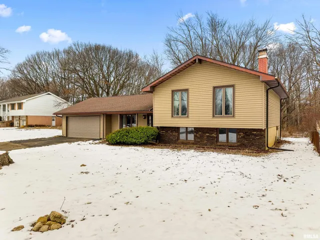 $229,900 | 5535 Sioux Trail South, Peoria, IL 61607