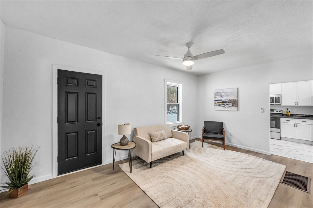 72 Northwest Schoolhouse Road Dudley, MA 01571 - Photo 14 of 37
