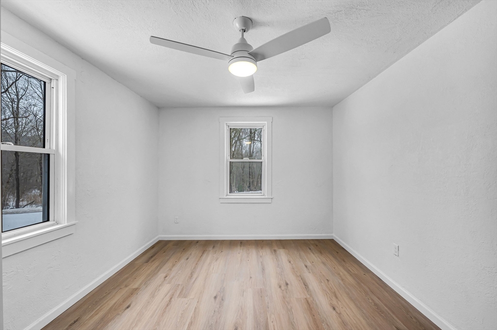 72 Northwest Schoolhouse Road Dudley, MA 01571 - Photo 21 of 37