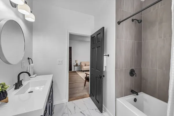 $389,900 | 72 Northwest Schoolhouse Road, Dudley, MA 01571