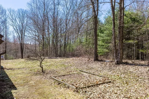 $389,900 | 72 Northwest Schoolhouse Road, Dudley, MA 01571