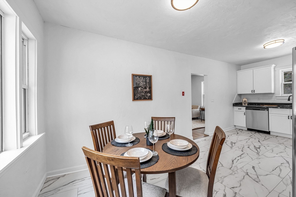 72 Northwest Schoolhouse Road Dudley, MA 01571 - Photo 9 of 37