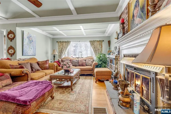 $629,000 | 70 Skyline Drive, Oakland, NJ 07436