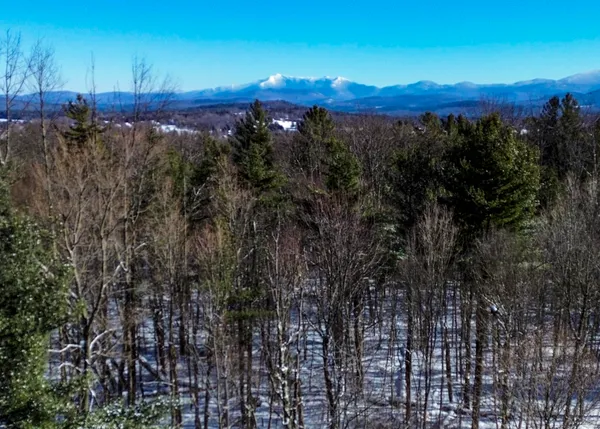 $1,700,000 | 450 Oak Hill Road, Williston, VT 05495