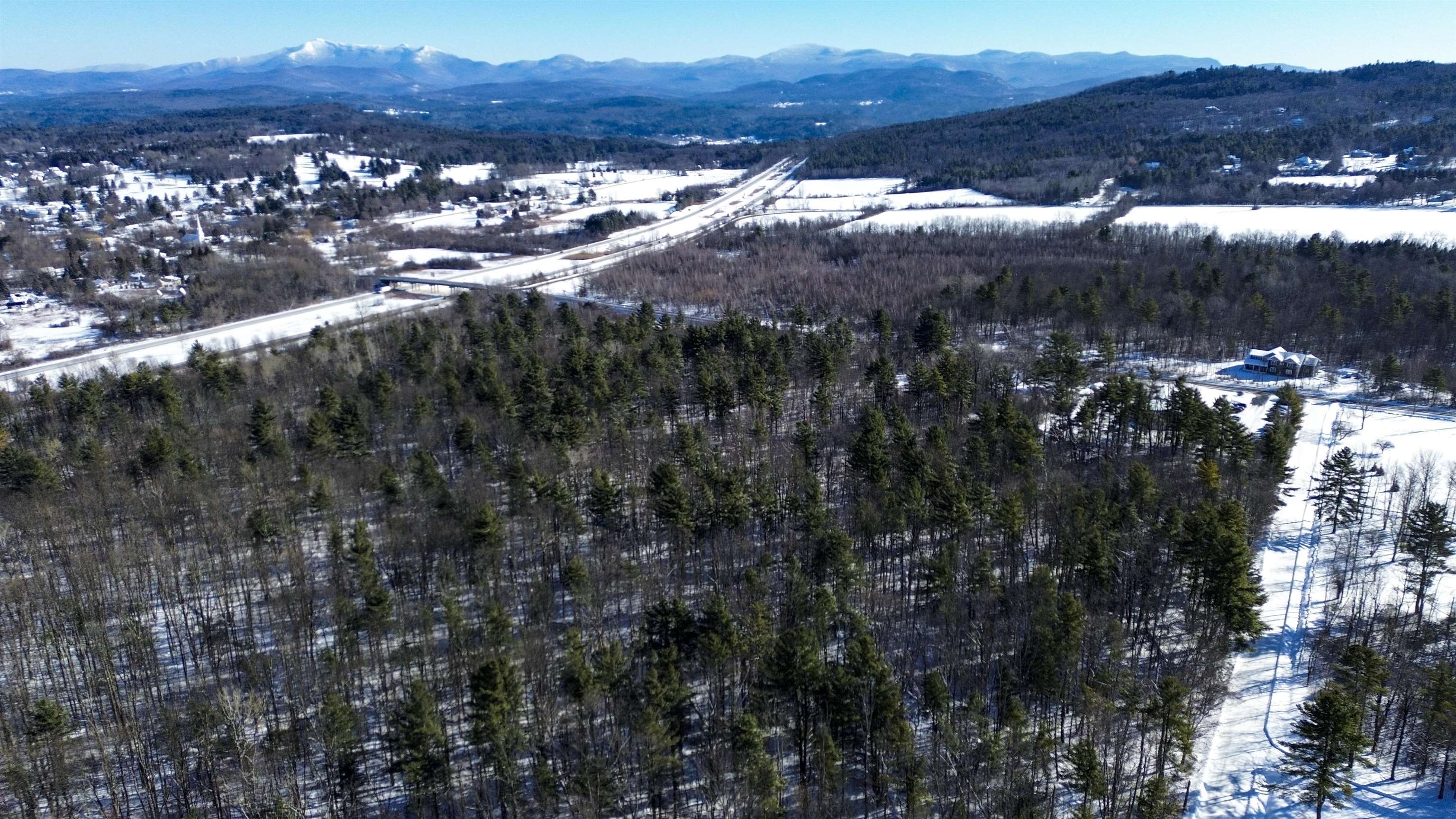450 Oak Hill Road Williston, VT 05495 - Photo 2 of 21