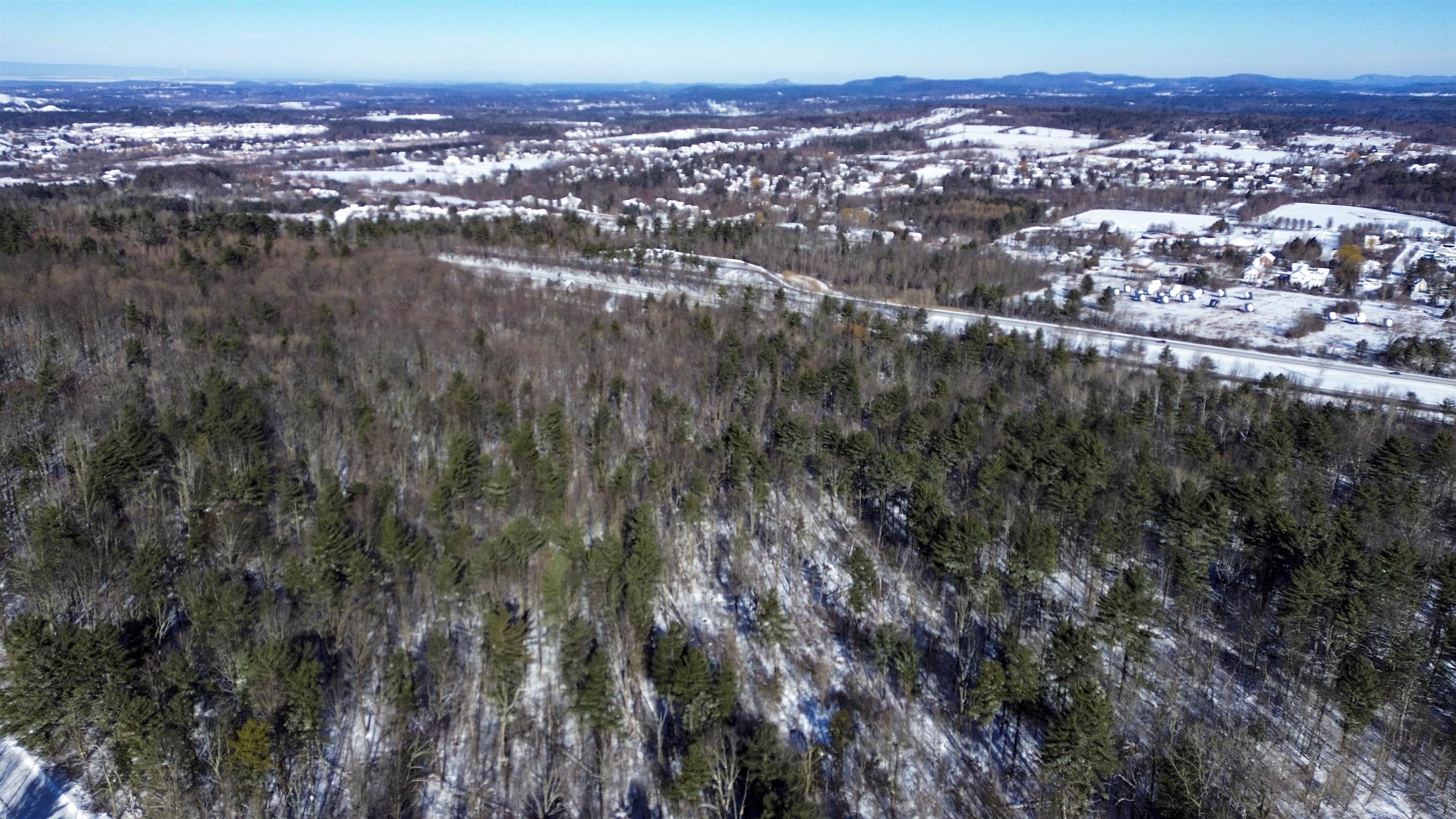 450 Oak Hill Road Williston, VT 05495 - Photo 3 of 21