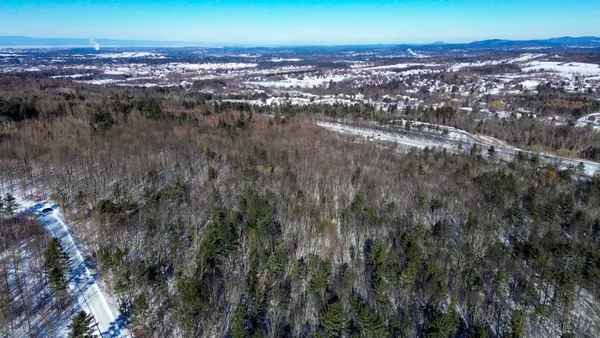 $1,700,000 | 450 Oak Hill Road, Williston, VT 05495