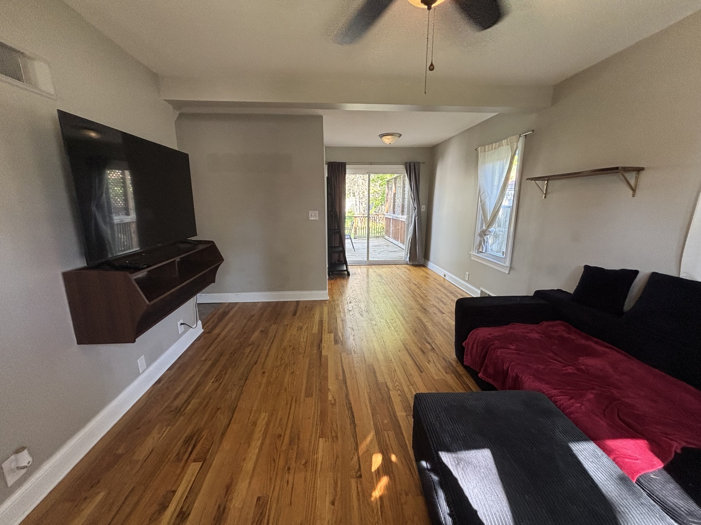 927 Townsend Street Sycamore, IL 60178 - Photo 4 of 18