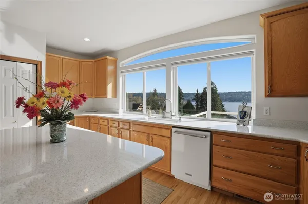 $774,777 | 4987 Illahee Road Northeast, Bremerton, WA 98311