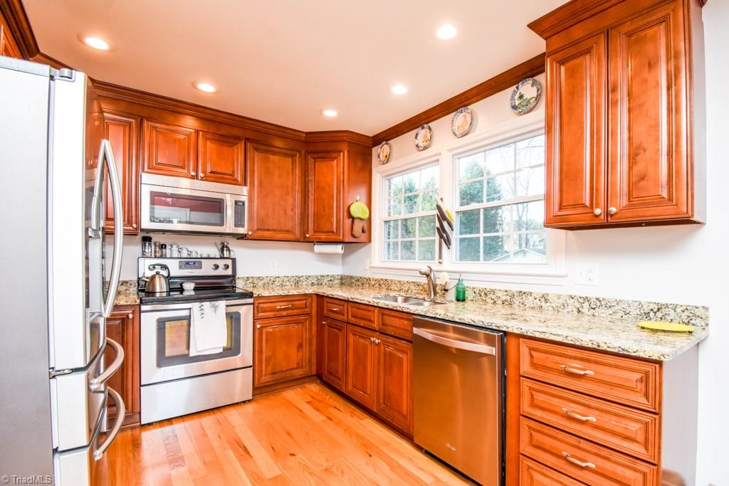 3125 Wide Country Road Pfafftown, NC 27040 - Photo 4 of 24 Gallery Image 4