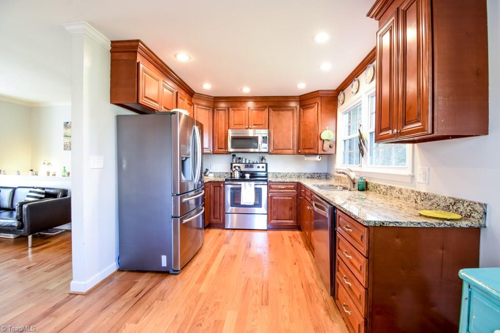 3125 Wide Country Road Pfafftown, NC 27040 - Photo 5 of 24 Gallery Image 5