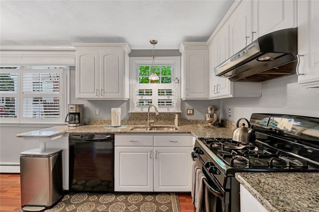 15 Edwards Road Johnston, RI 02919 - Photo 5 of 26 Gallery Image 5