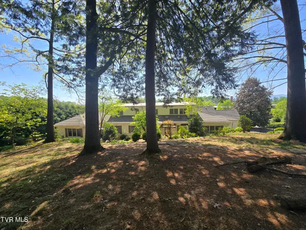 $599,000 | 570 Valley Drive, Bristol, VA 24201