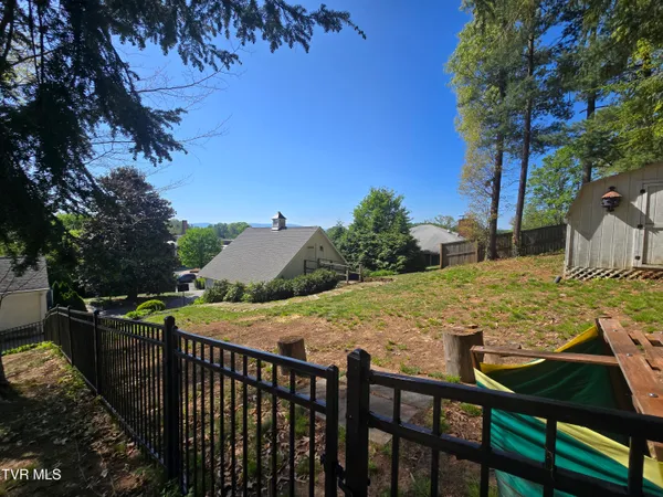 $599,000 | 570 Valley Drive, Bristol, VA 24201