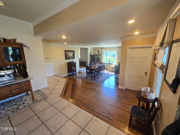 $599,000 | 570 Valley Drive, Bristol, VA 24201