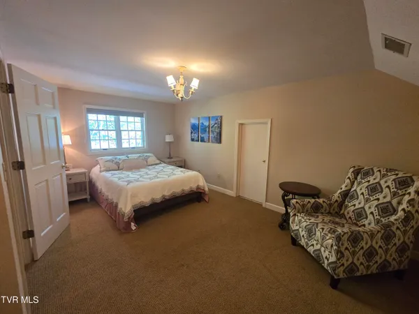 $599,000 | 570 Valley Drive, Bristol, VA 24201