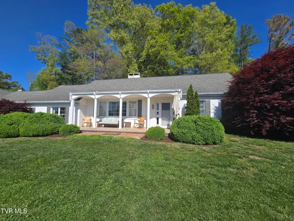 $599,000 | 570 Valley Drive, Bristol, VA 24201