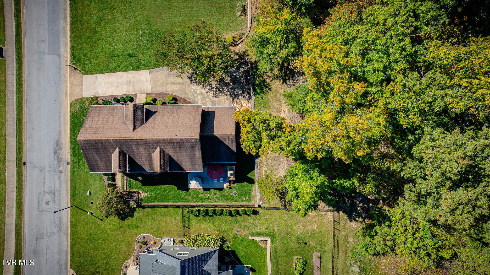 2338 Edinburgh Channel Road Kingsport, TN 37664 - Photo 81 of 87 105